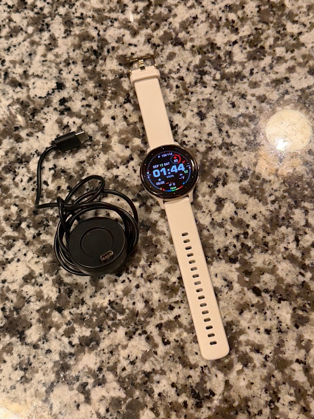 Garmin Venu 3S Beige/Gold